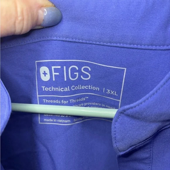 Figs Women's scrub top 3X - Picture 2 of 3